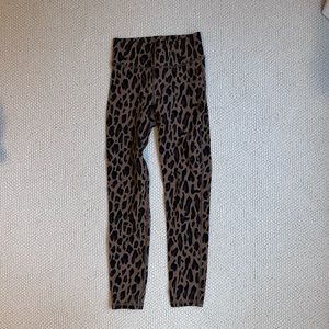 Michi leopard print leggings like new